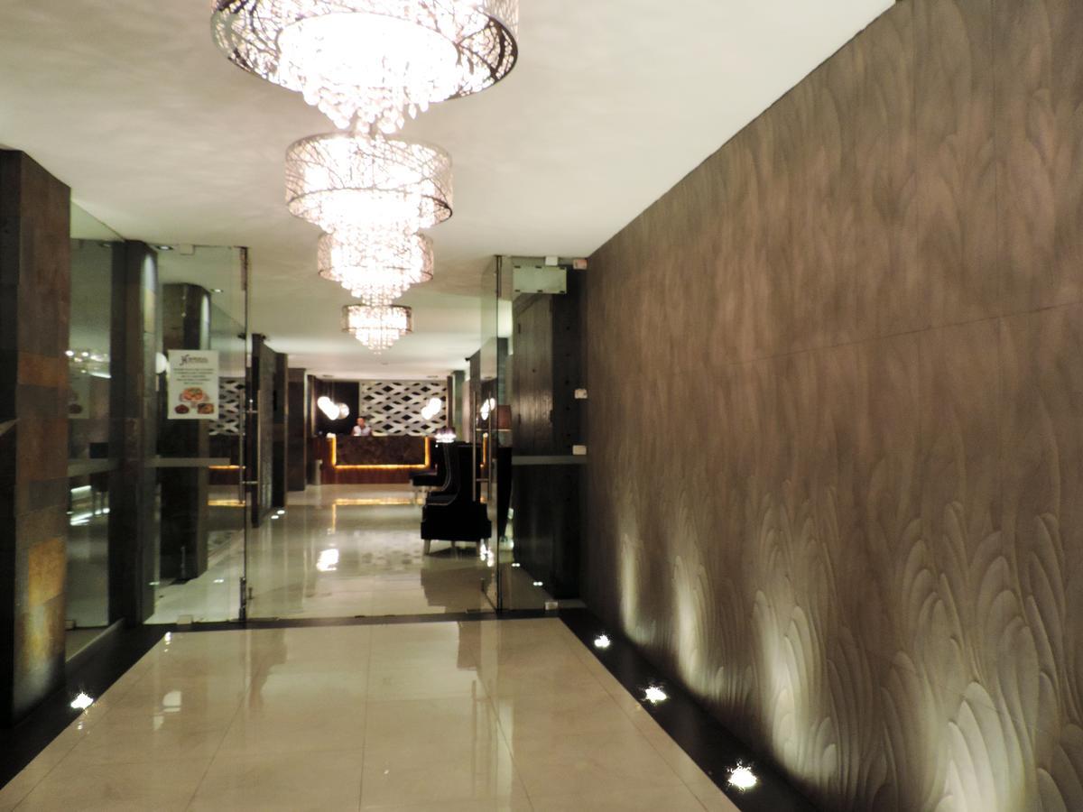 Hotel Senorial Platino Леон Экстерьер фото