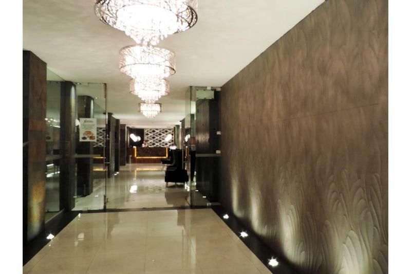 Hotel Senorial Platino Леон Экстерьер фото