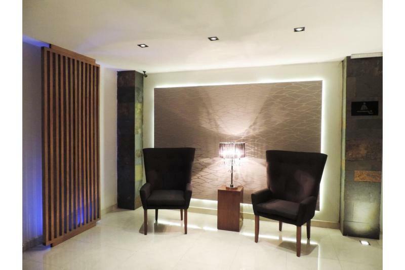 Hotel Senorial Platino Леон Экстерьер фото
