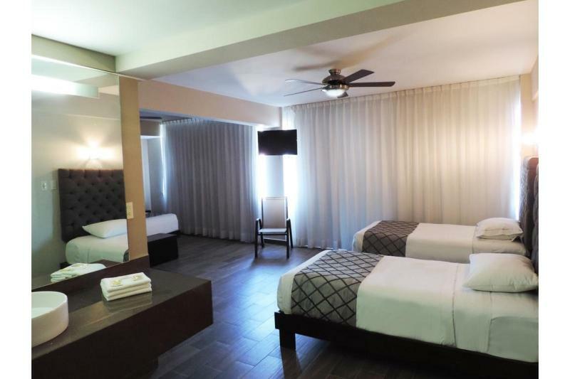 Hotel Senorial Platino Леон Экстерьер фото